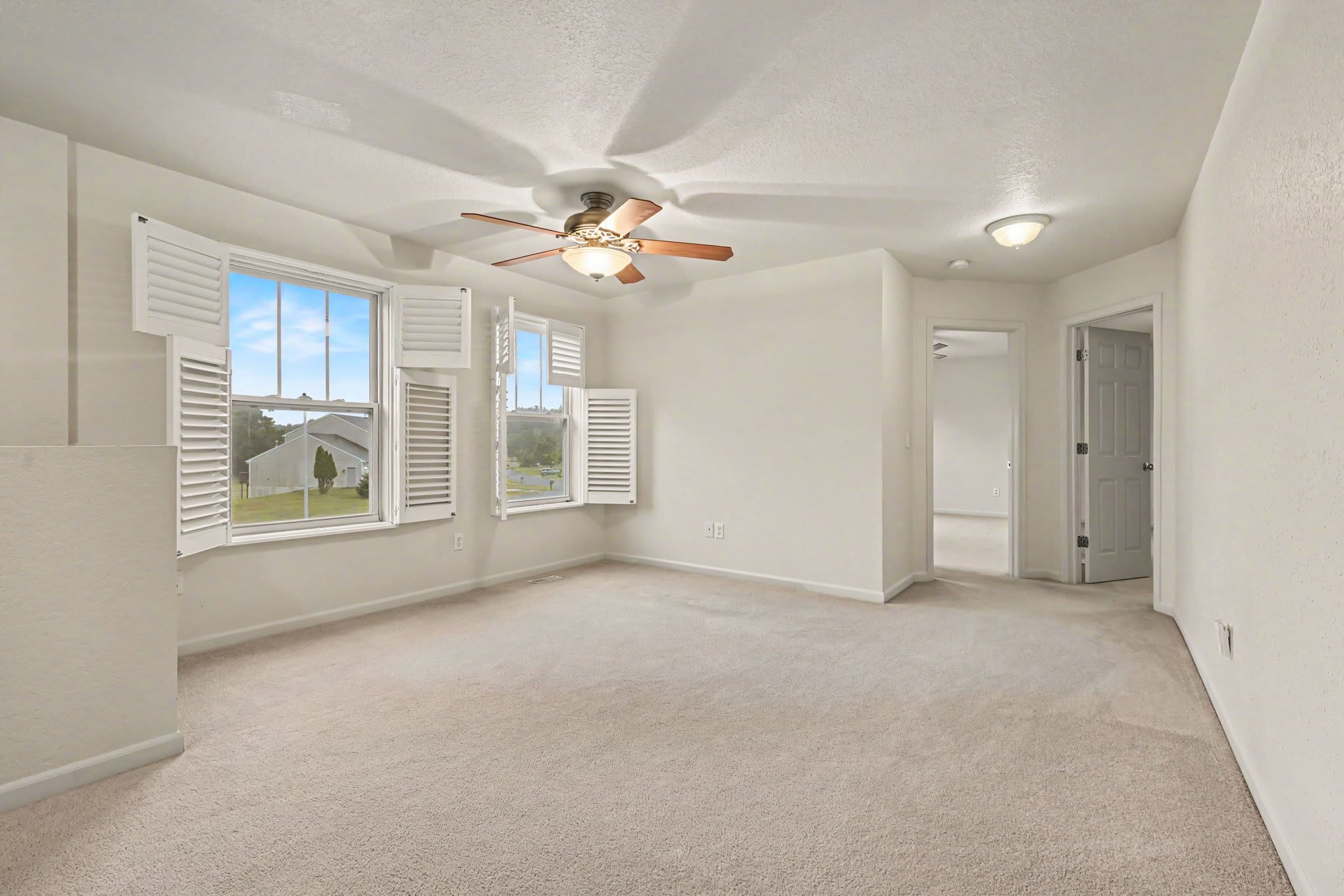 352 Laurel Wood St – photo 4