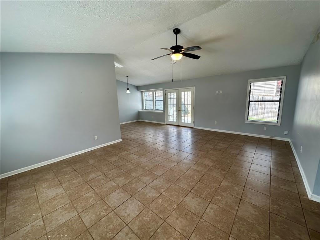 4668 Emerald Willow Drive – photo 2