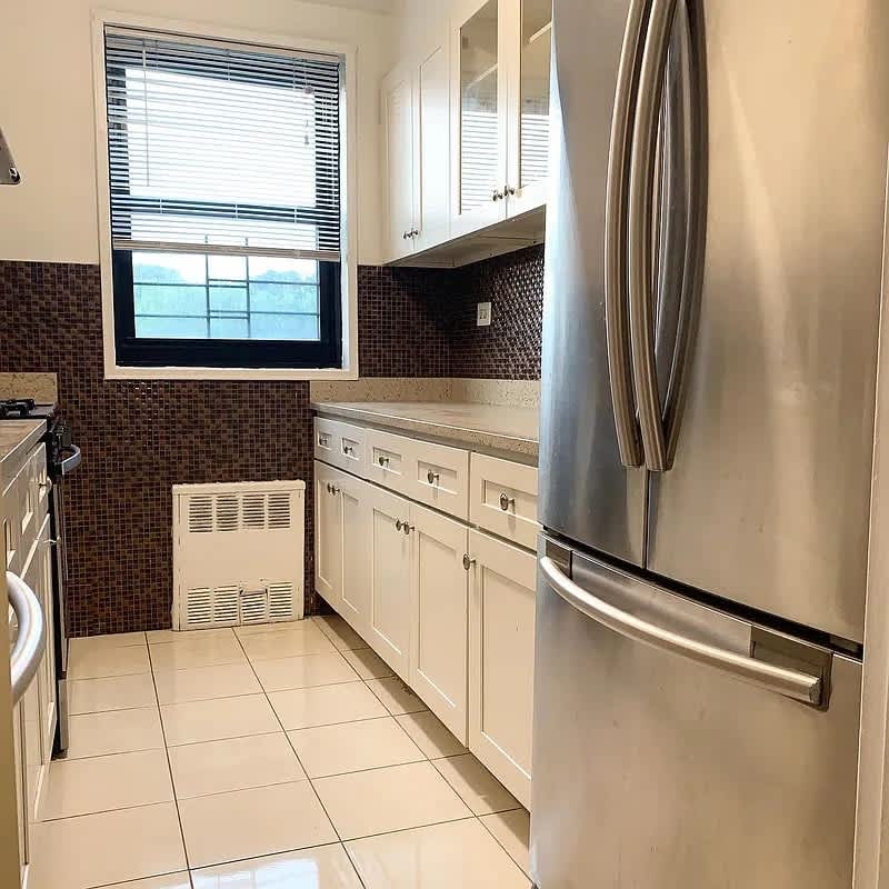 196 Morton Ave Apt G2 – photo 3