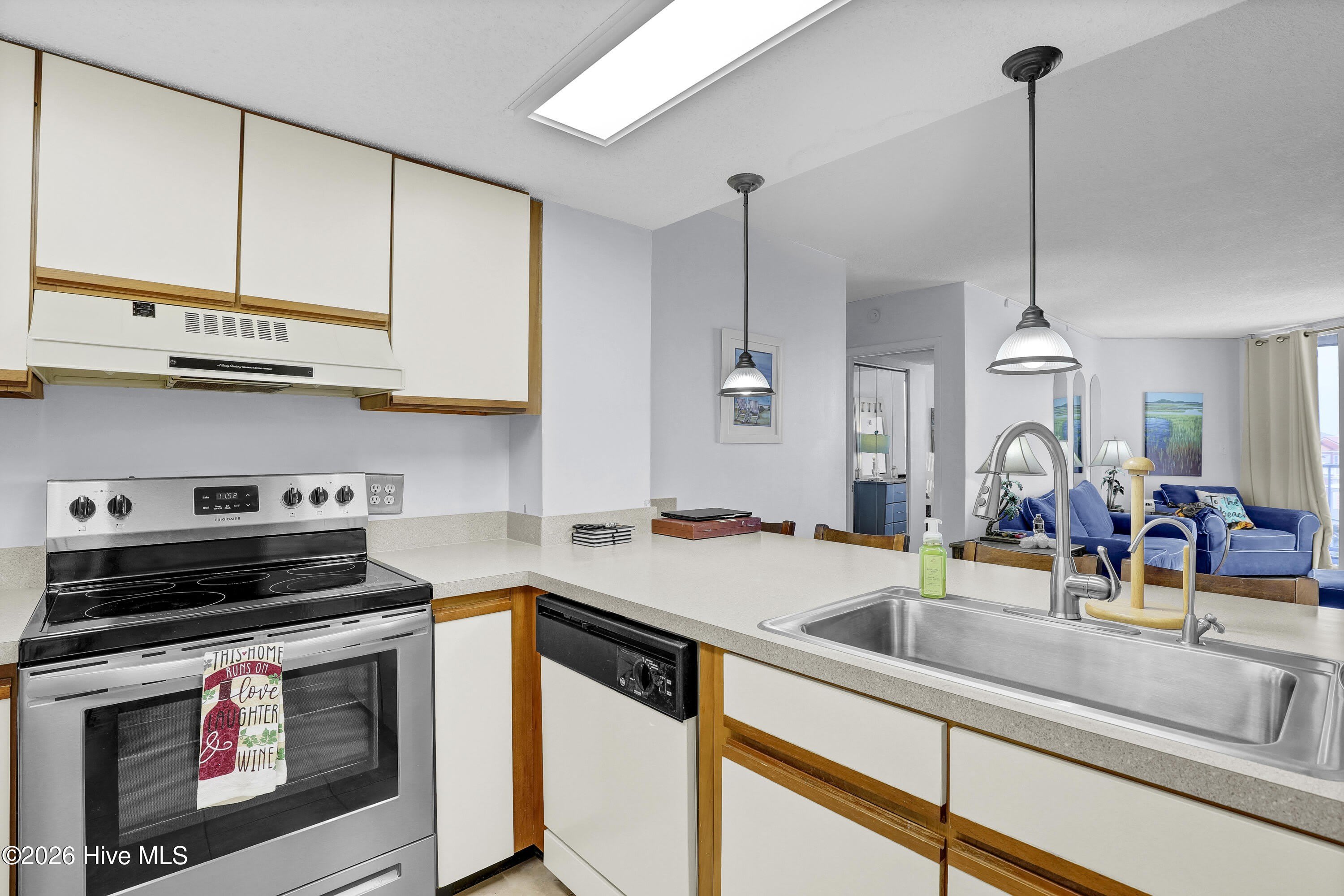 2000 New River Inlet Road – photo 4