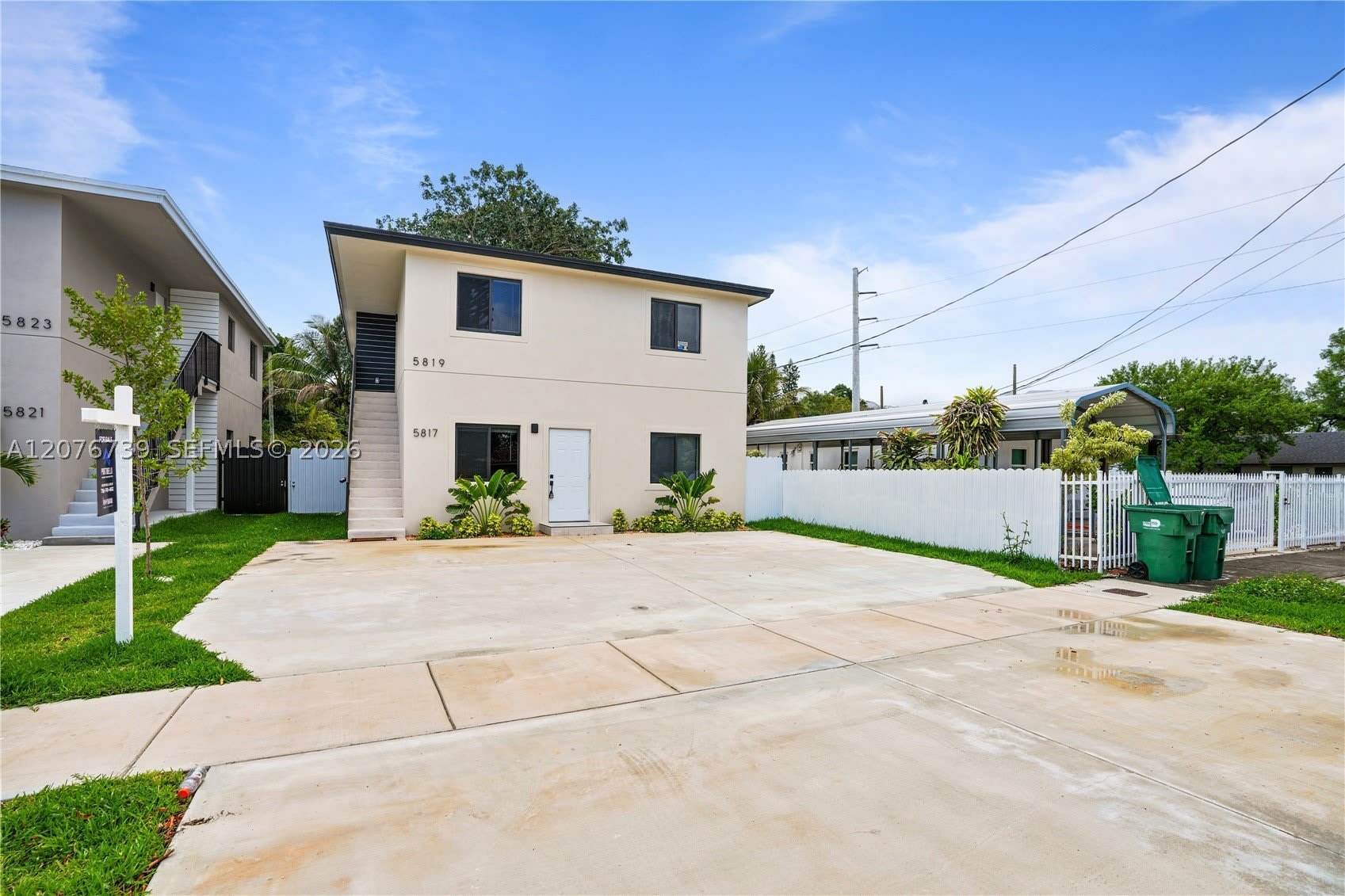 5817 NW 30th Ave – photo 4
