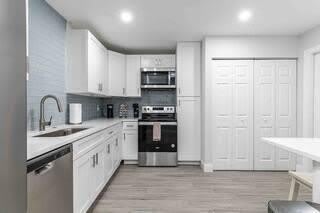 1151 MULBERRY Place – photo 4