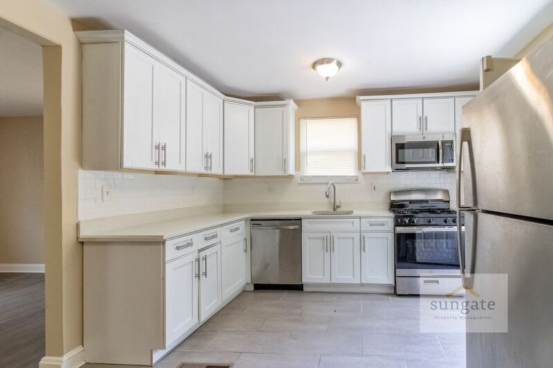 6017 Winthrope Ave – photo 2