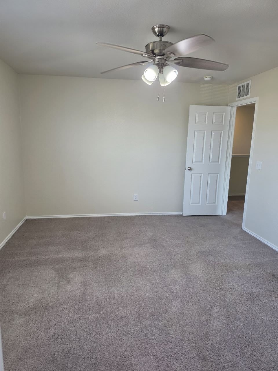 306 Grenada Lake Drive – photo 2