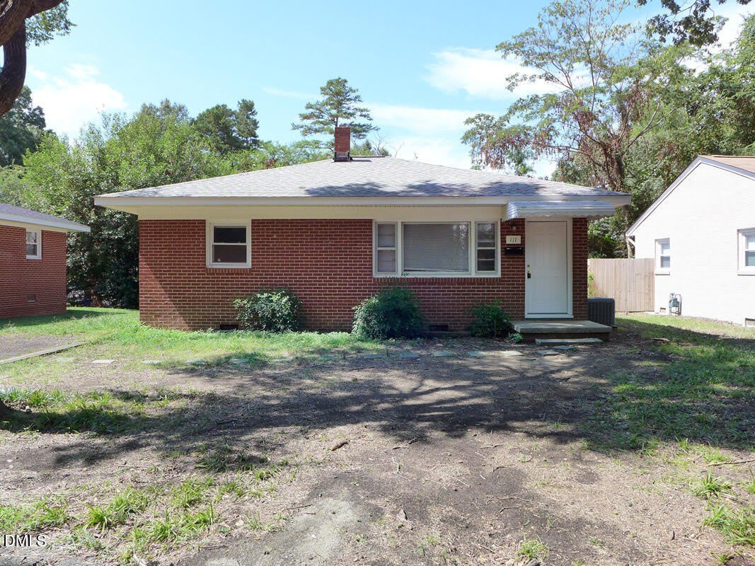 111 Isley Street – photo 1