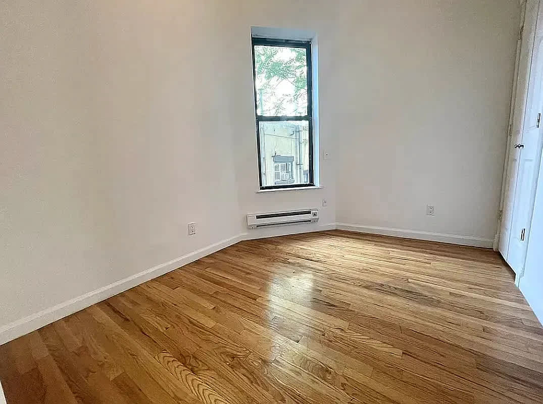 148 8th Ave Apt 12D – photo 3