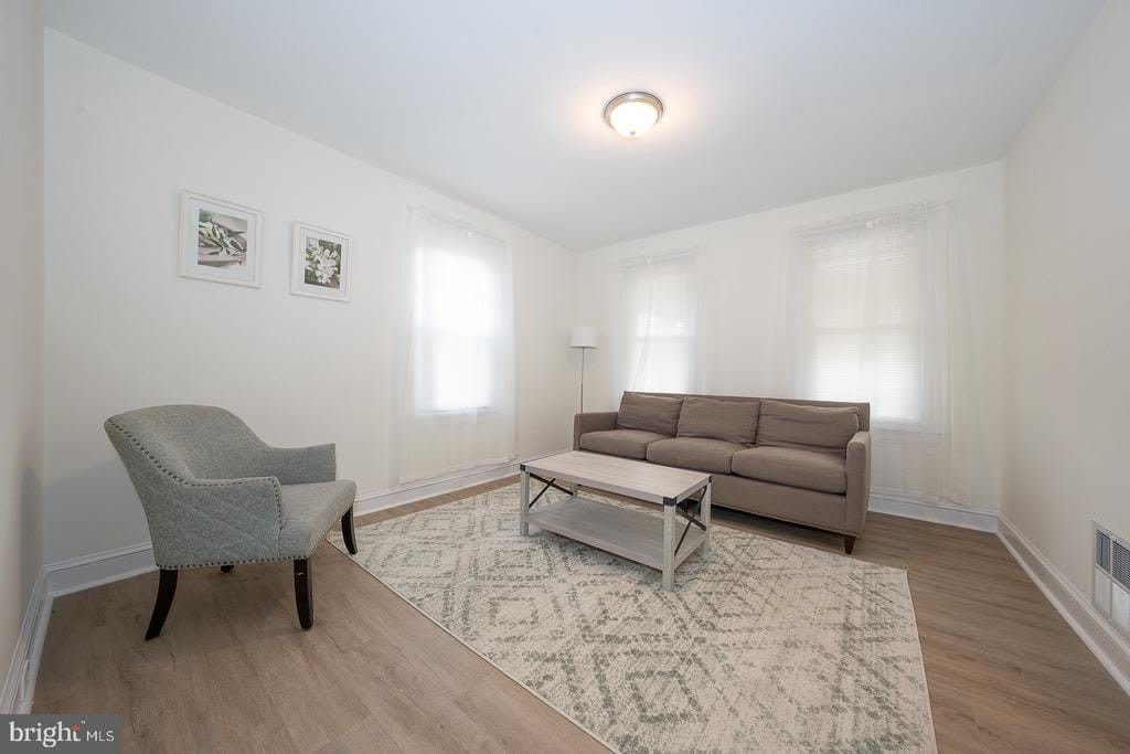 717 Miller Street – photo 5