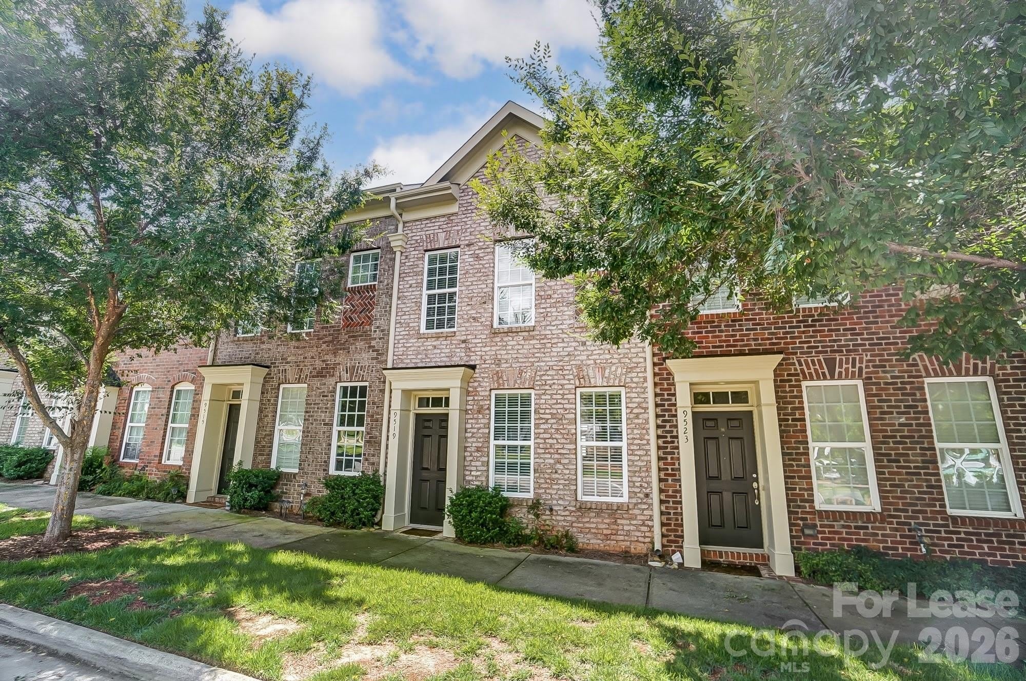 9519 Longstone Lane – photo 2