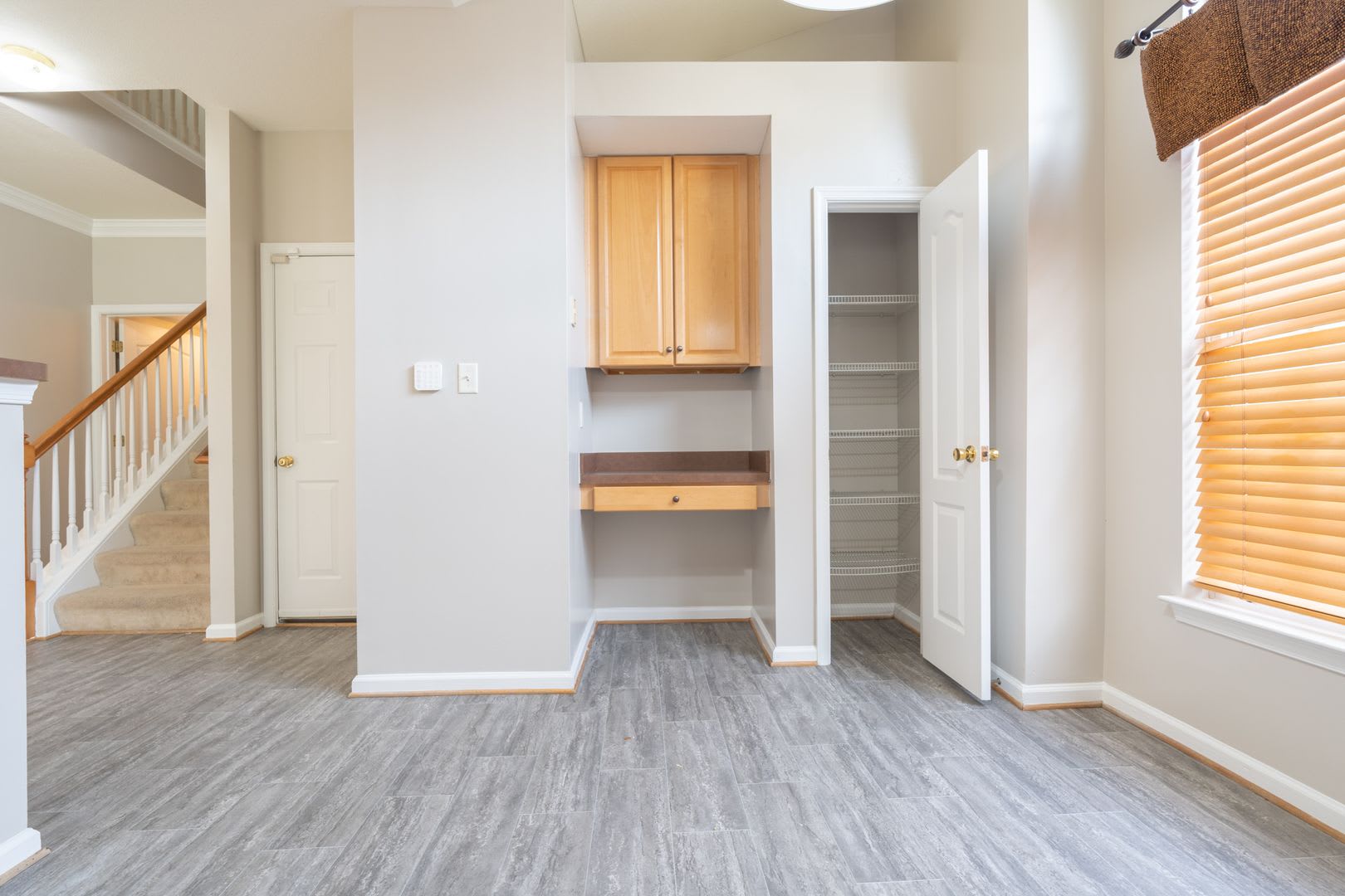MOVE IN READY Townhome in the Heart of Suffolk! – photo 3