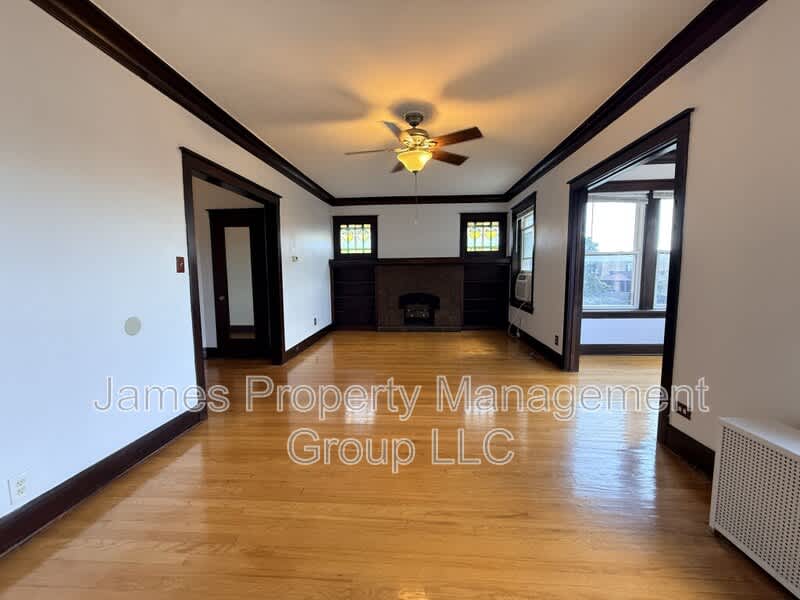 2736 W Giddings St – photo 5