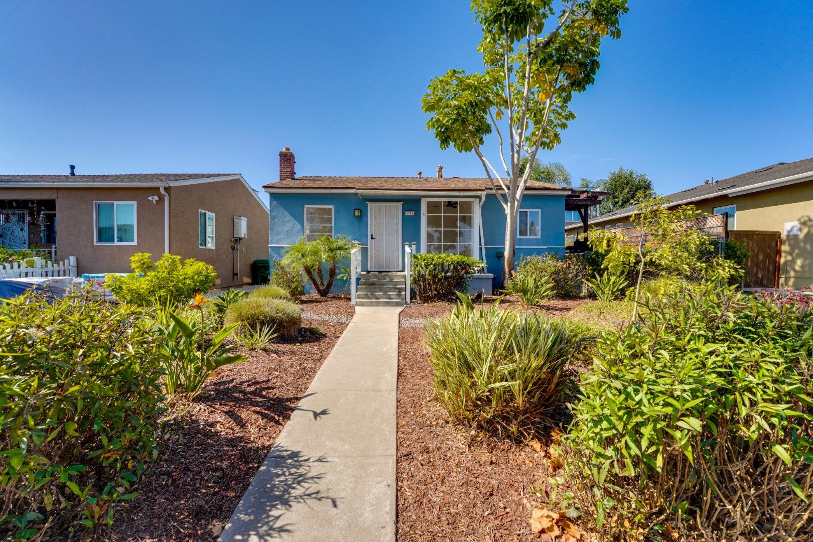 Charming San Diego Home with Spacious Backyard & Bonus Storage Garage – photo 2