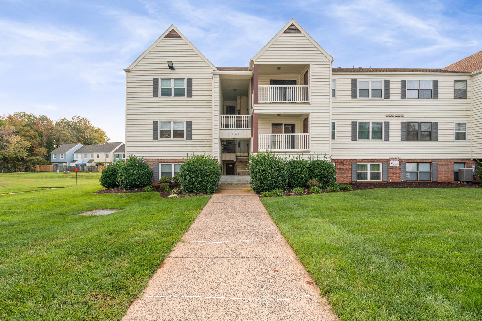 102 Chesterfield Lane – photo 1