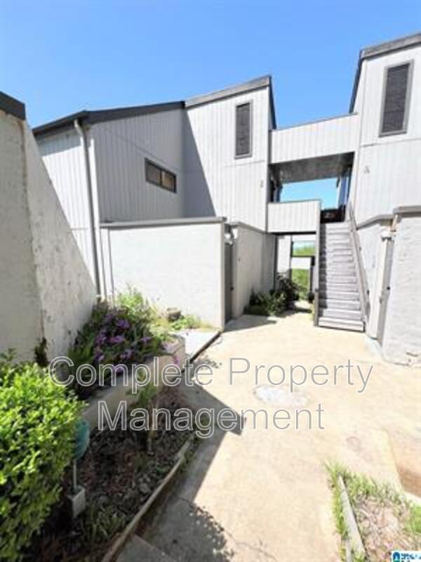 3350 Altamont Road – photo 1