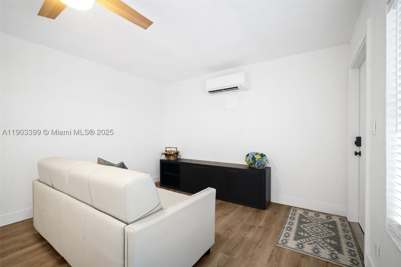 9241 Collins Ave – photo 4
