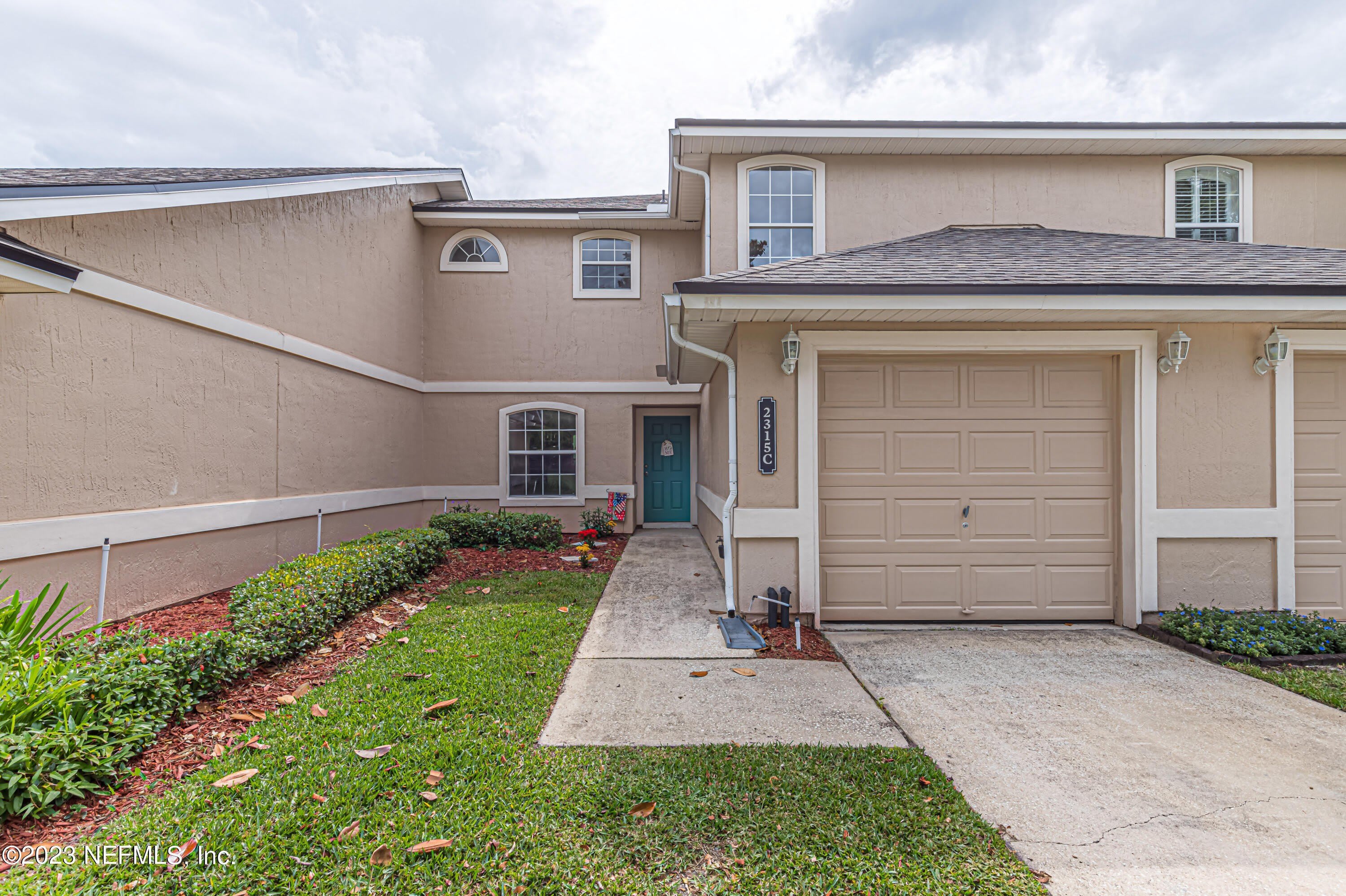 2315 WOOD HOLLOW Lane – photo 1