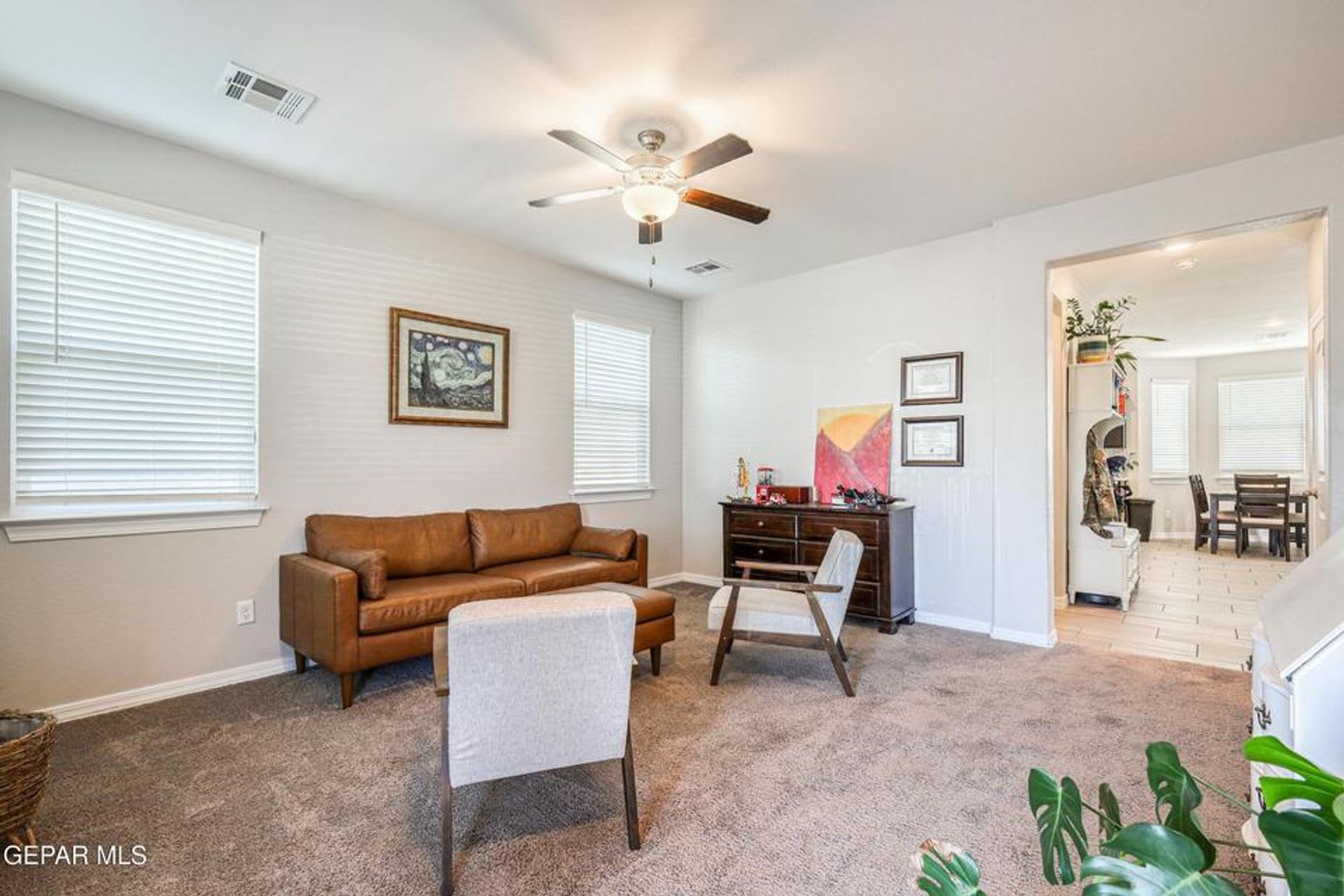 Immaculate Two Story Eastside Home With Refrigerated Air Located In Quiet Neighborhood – photo 2