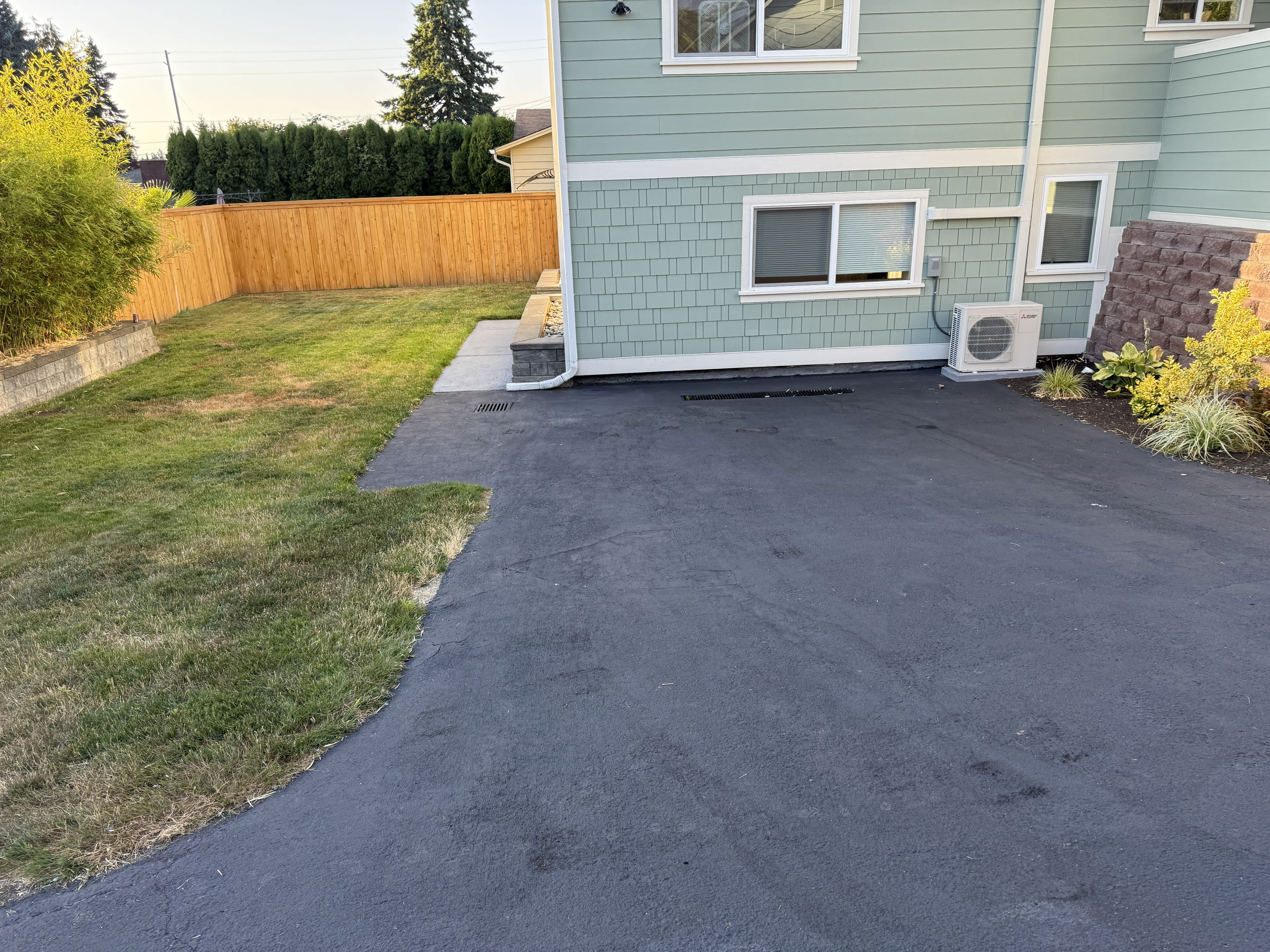 7610 Rainier Drive – photo 2