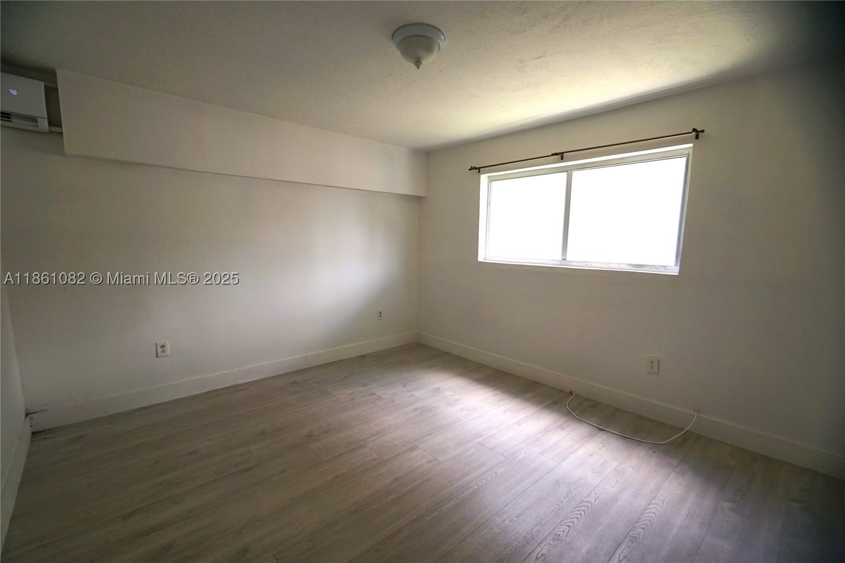584 NW 65th St – photo 4