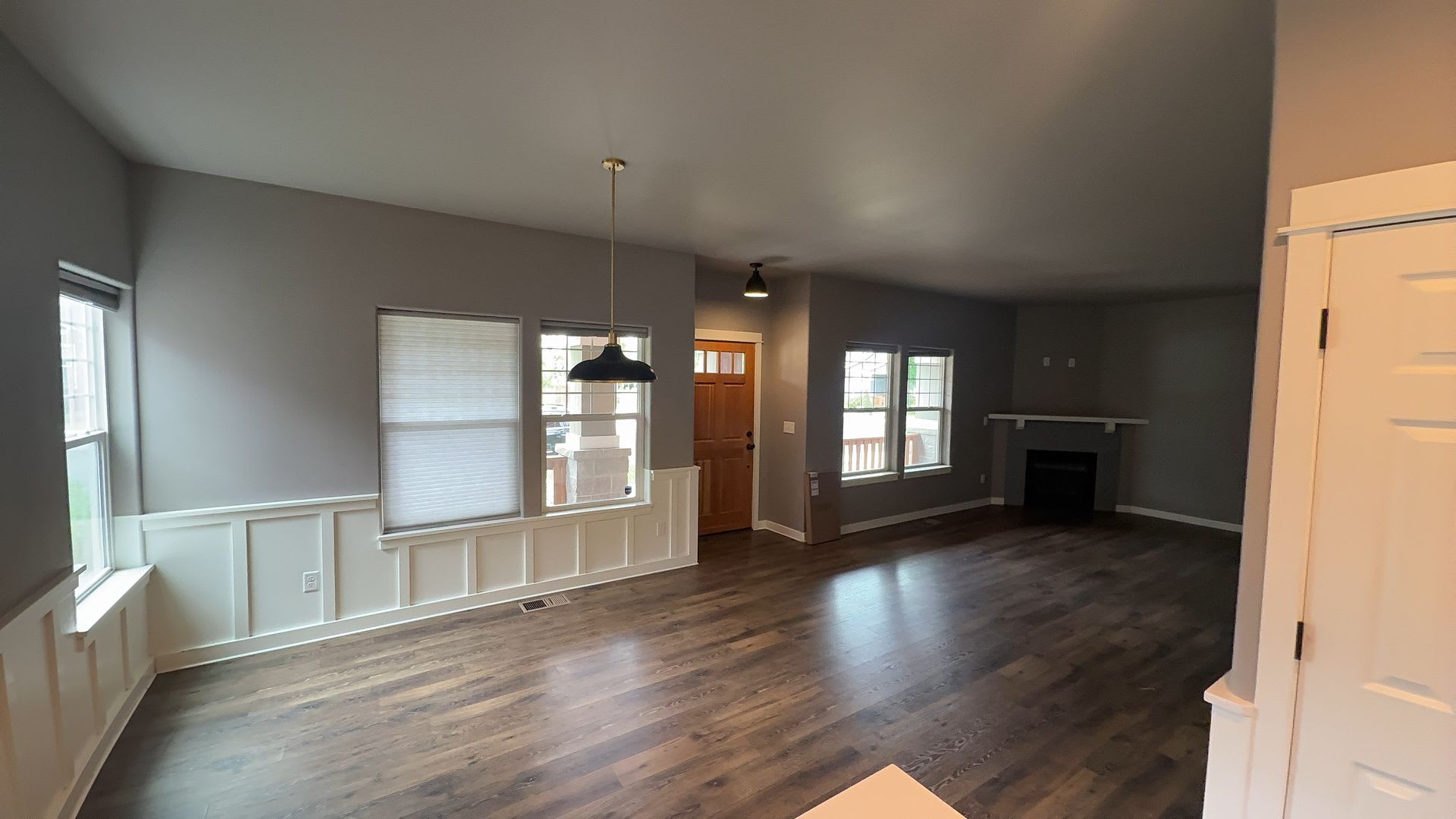MOVE IN SPECIAL! 1/2 Off First Months Rent. 3 Bedroom / 2.5 Bathroom in NE Bend OR – photo 5