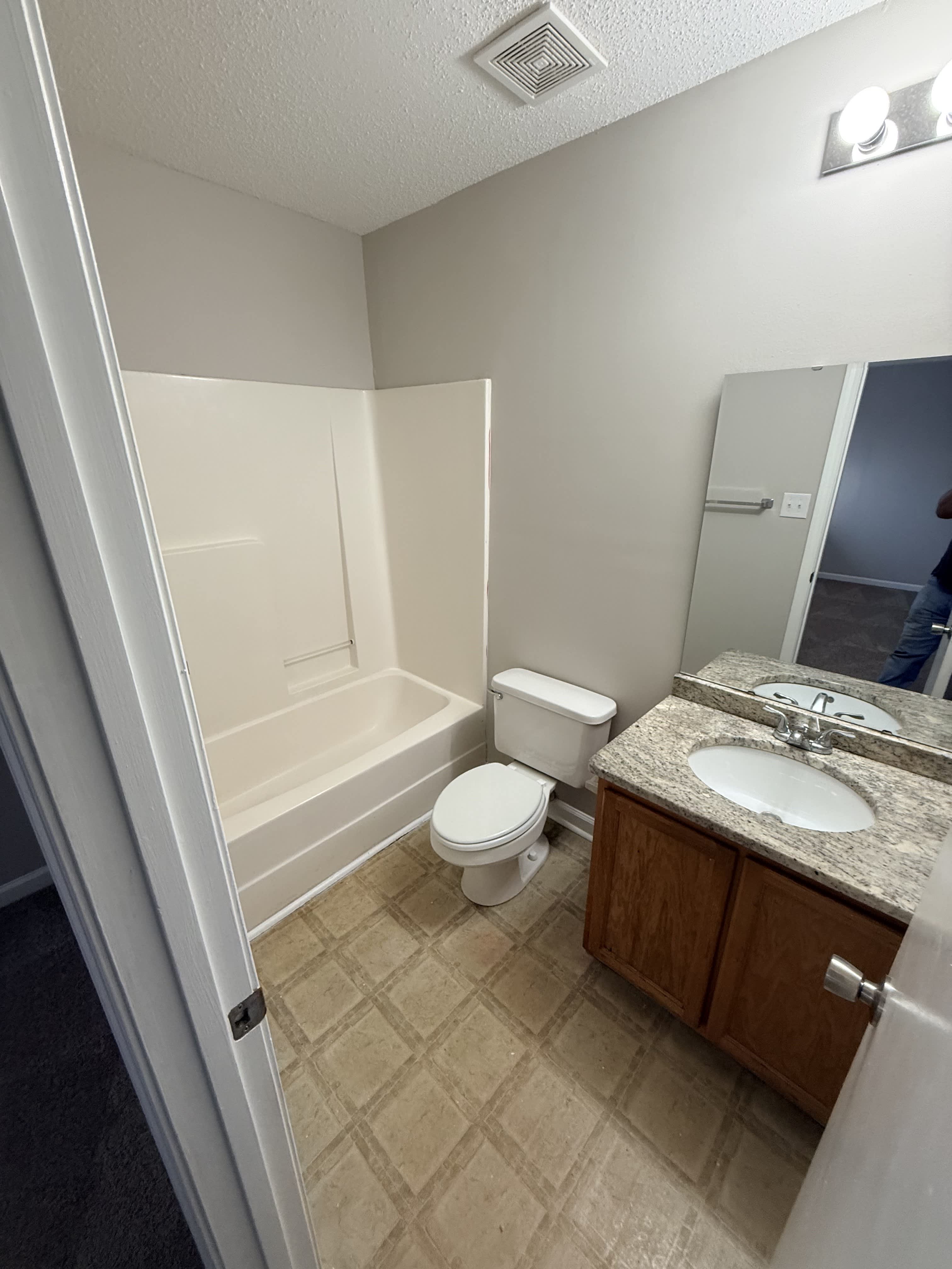 2000 Greens Boulevard – photo 5