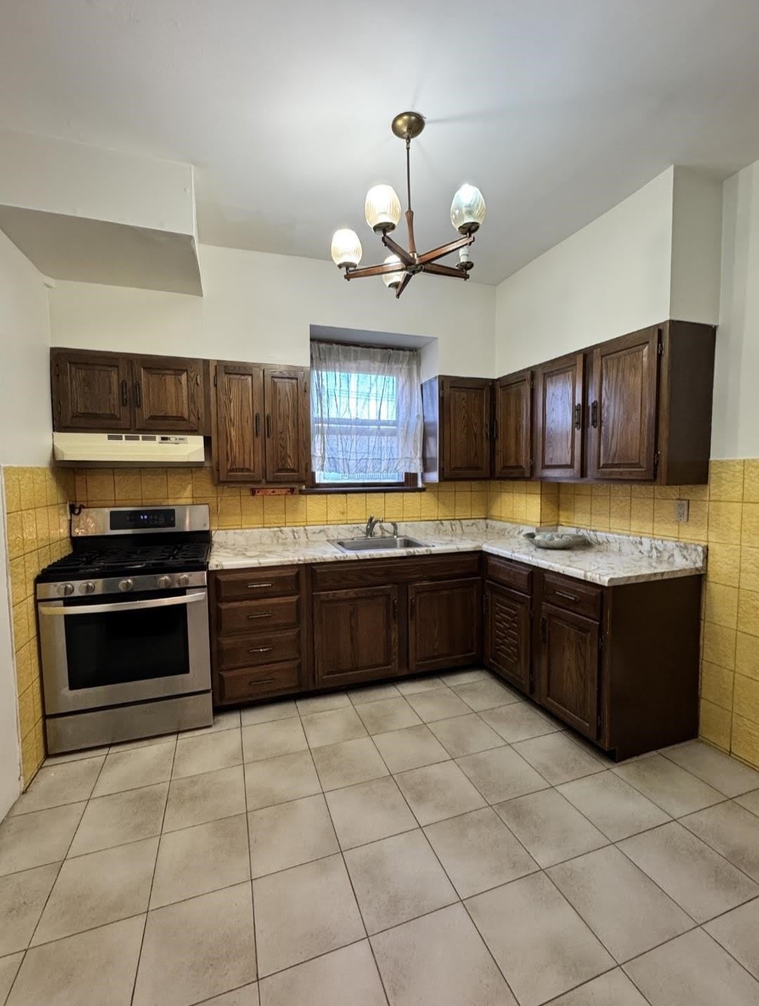 379 LIBERTY AVE – photo 3