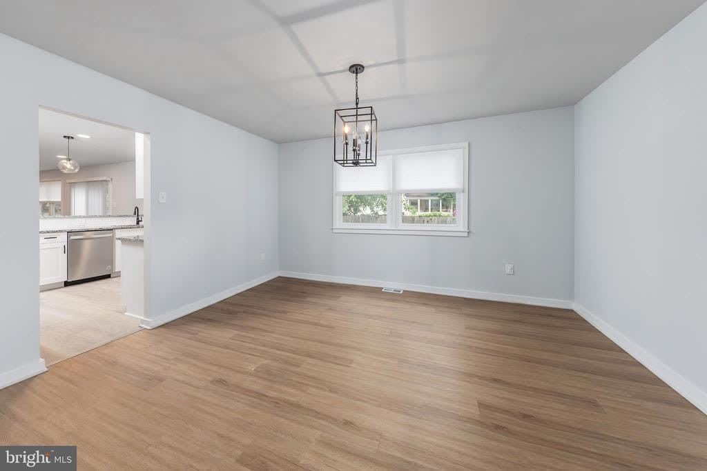 115 GREENVALE COURT – photo 3