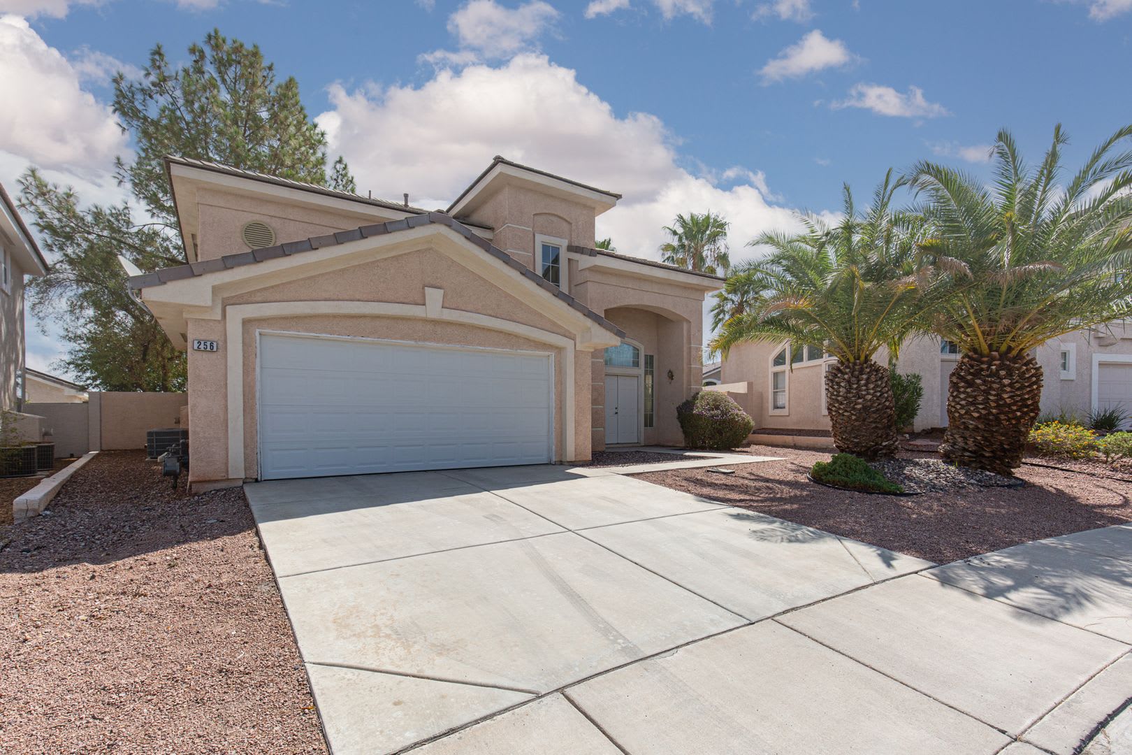 Green Valley Ranch House – Move-In Ready – photo 2