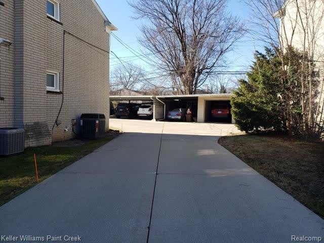 3105 Linwood Avenue – photo 2