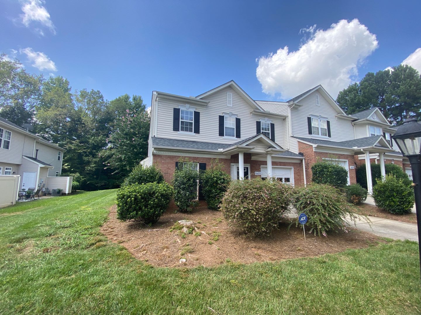 Cozy Townhome located in Prosperity Point! – photo 2
