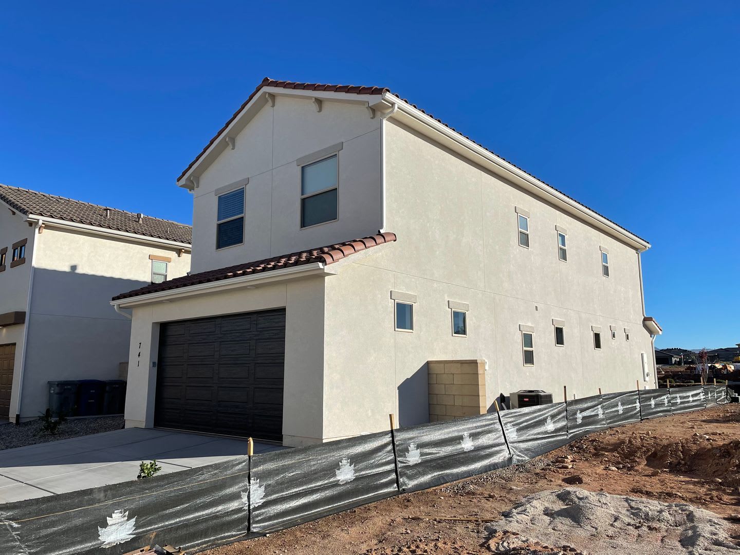 Desert Color Home – photo 2