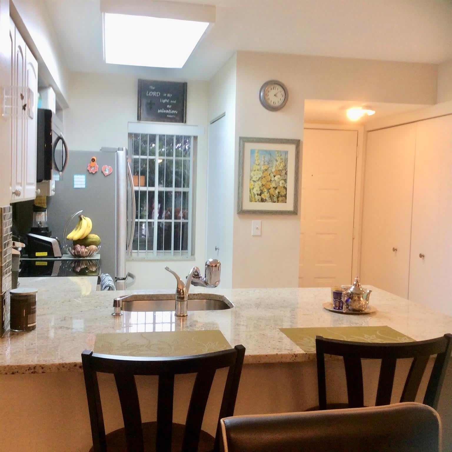 2220 N Cypress Bend Drive – photo 3