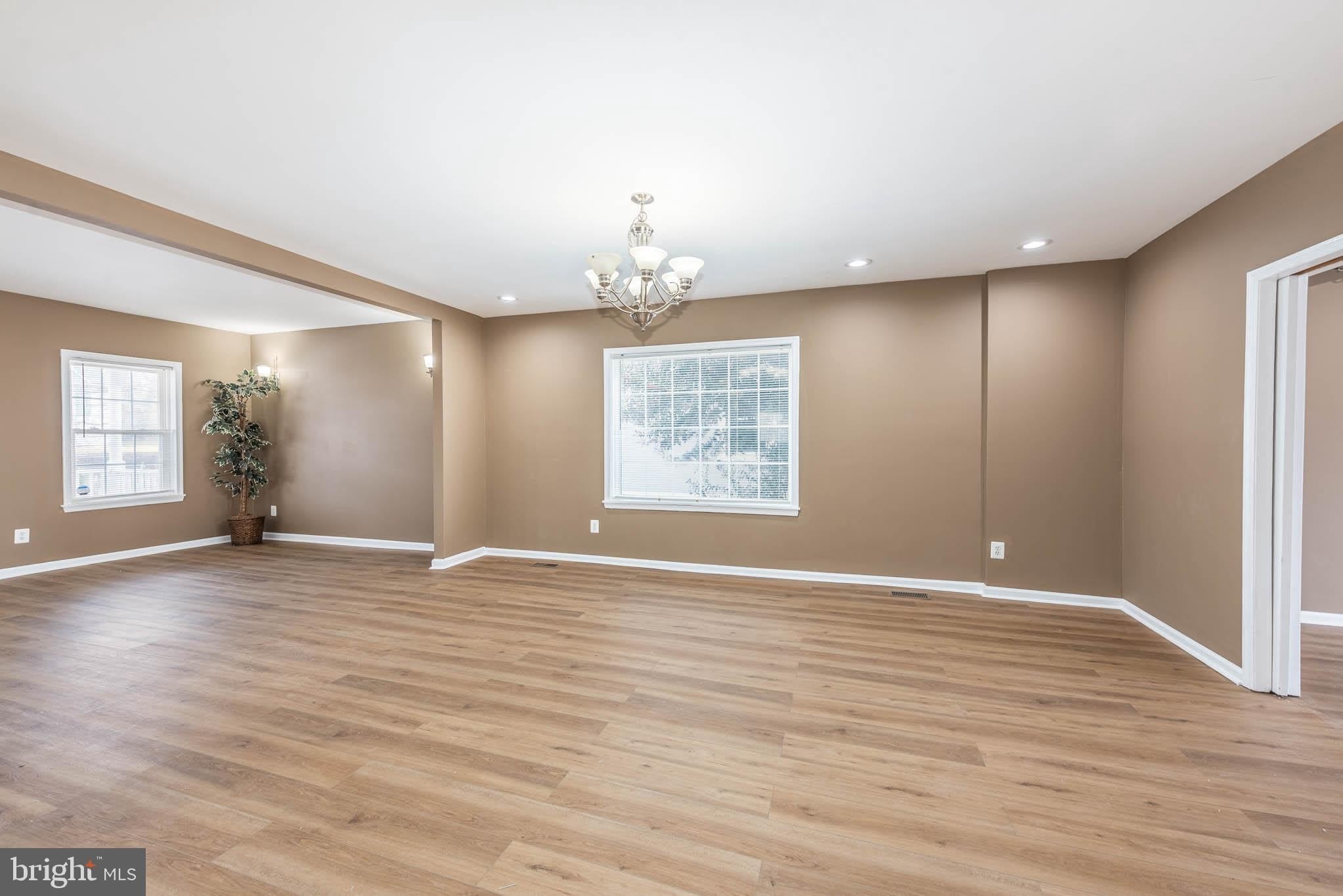 4021 BARRINGTON Road – photo 5