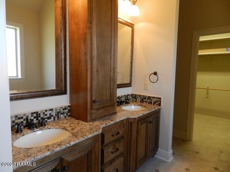 201 Grand Pointe Boulevard – photo 5