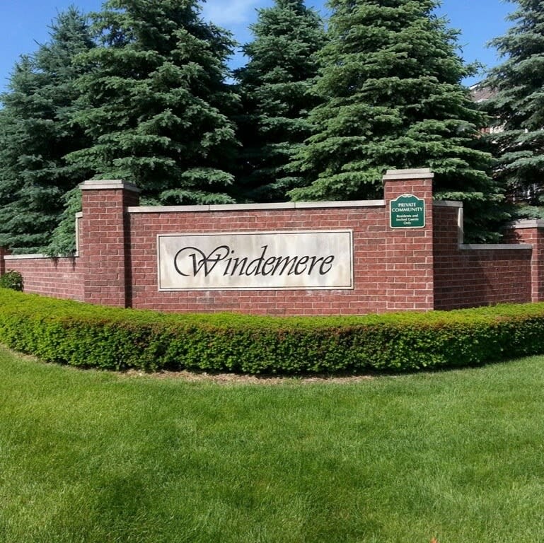 3 Bedroom, 2 1/2 Bath, Townhouse w/ 2-Car Garage by Stoney Creek, Shelby Township – photo 2