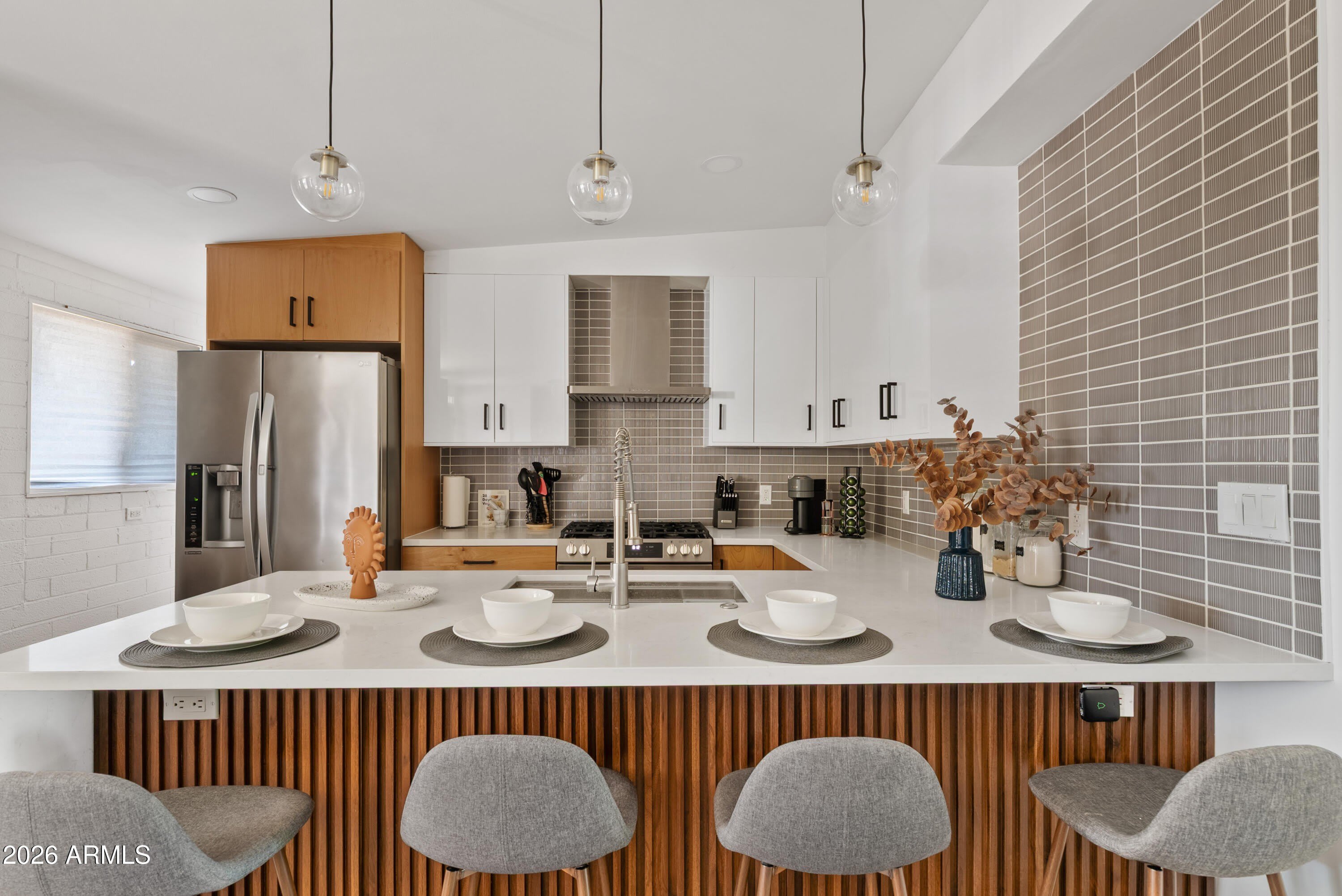 530 W 17Th Street – photo 1