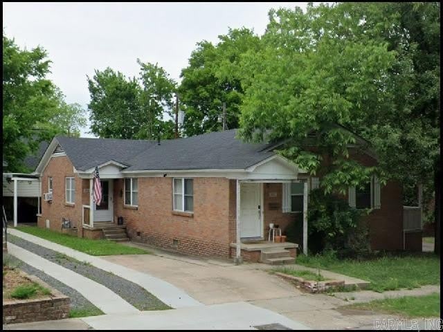 314 W Daisy L Gatson Bates – photo 1