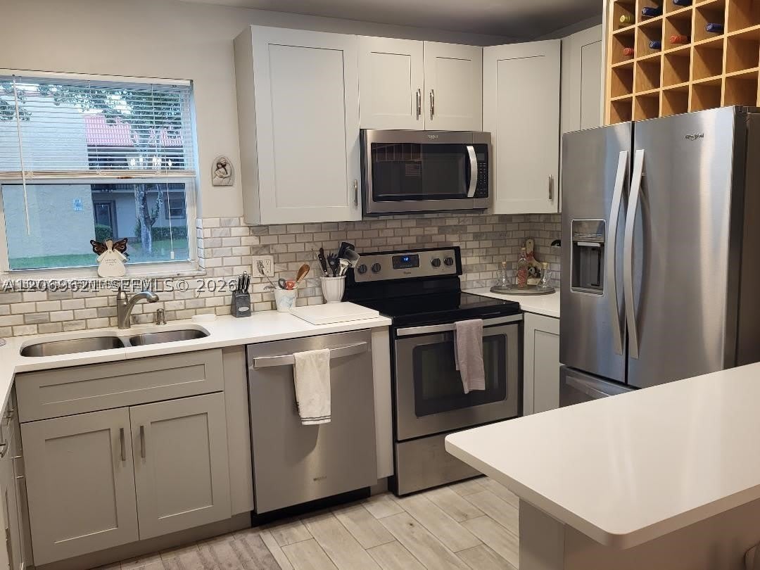 136 Lake Dora Dr – photo 1