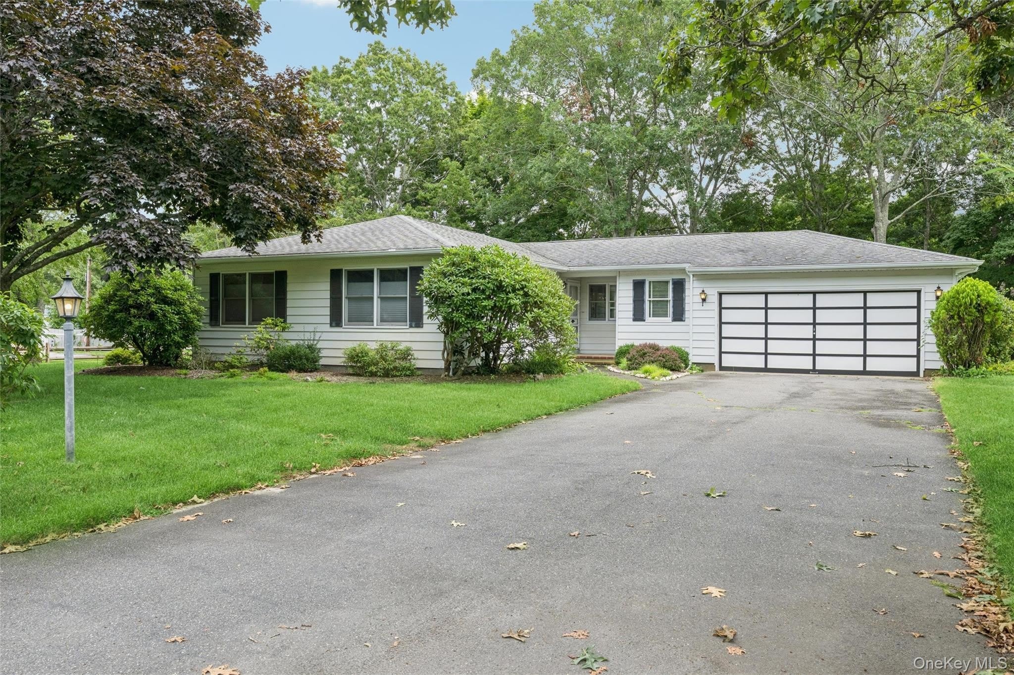 23 Argonne Road – photo 1
