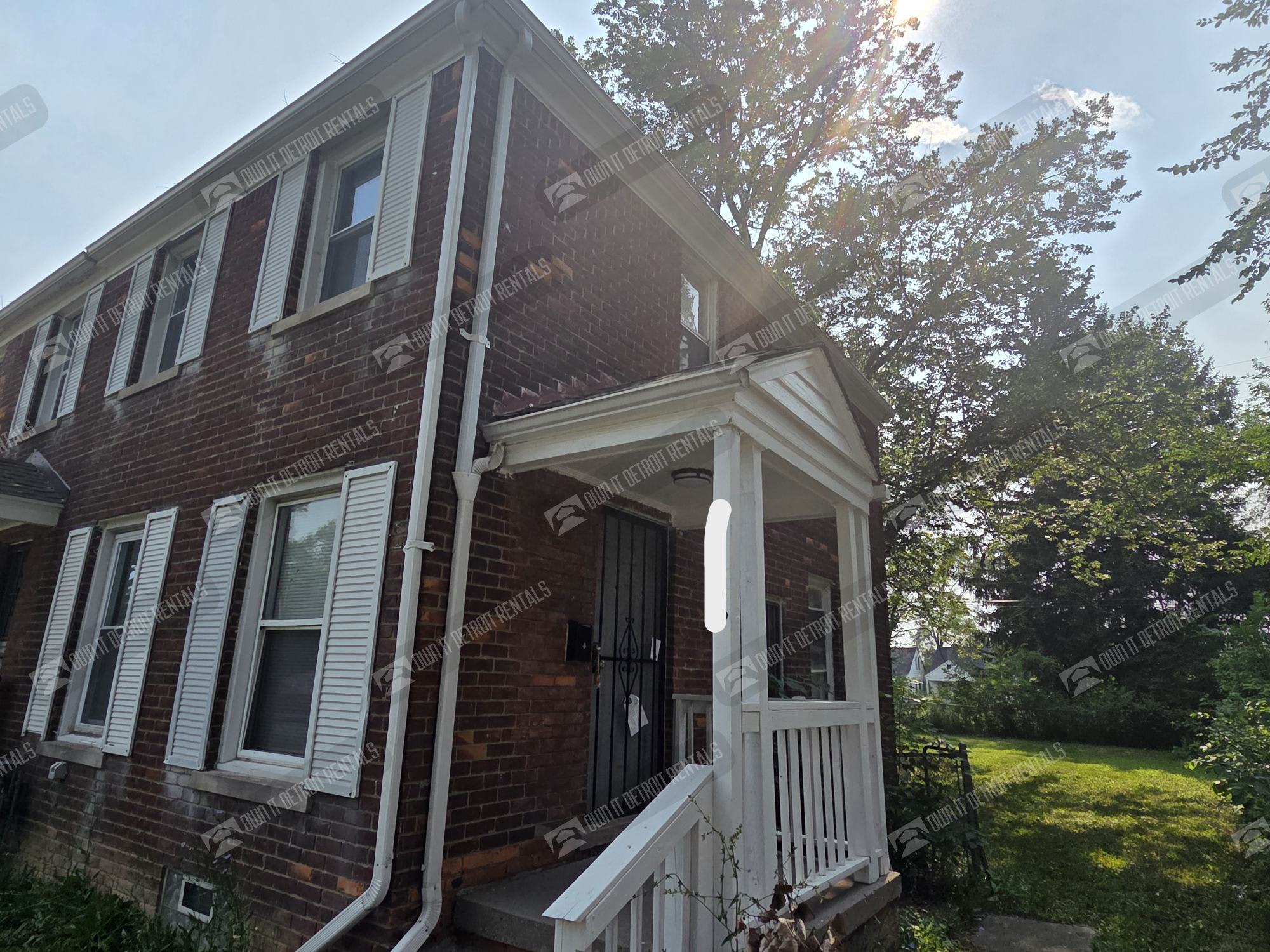 19335 Hoover St – photo 1