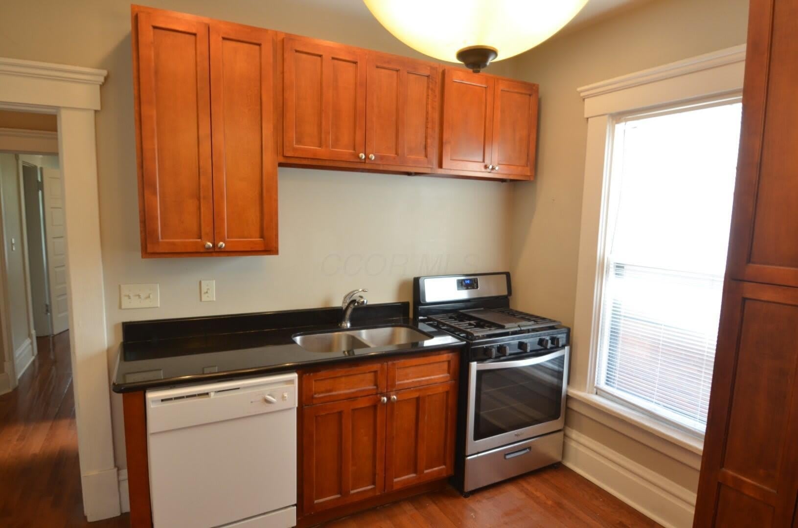430 King Avenue – photo 4