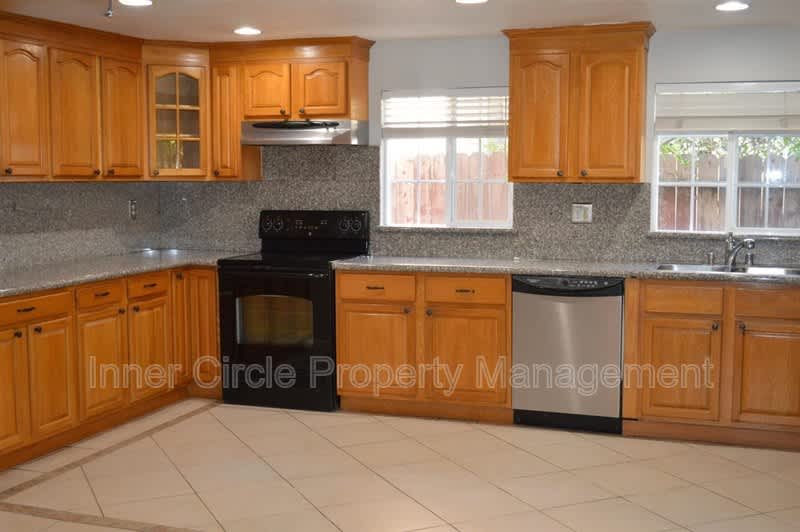 217 Mitchum Drive – photo 5