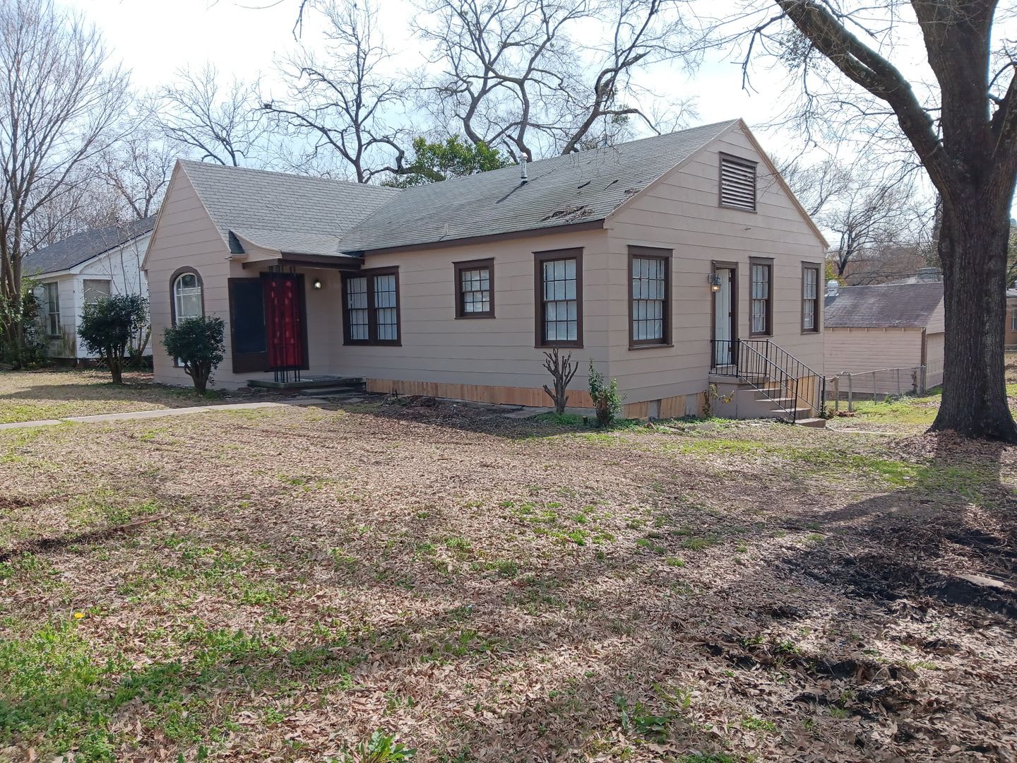 103 E Robinson Pl – photo 2