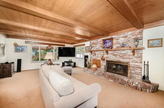 5421 Los Robles Drive – photo 3