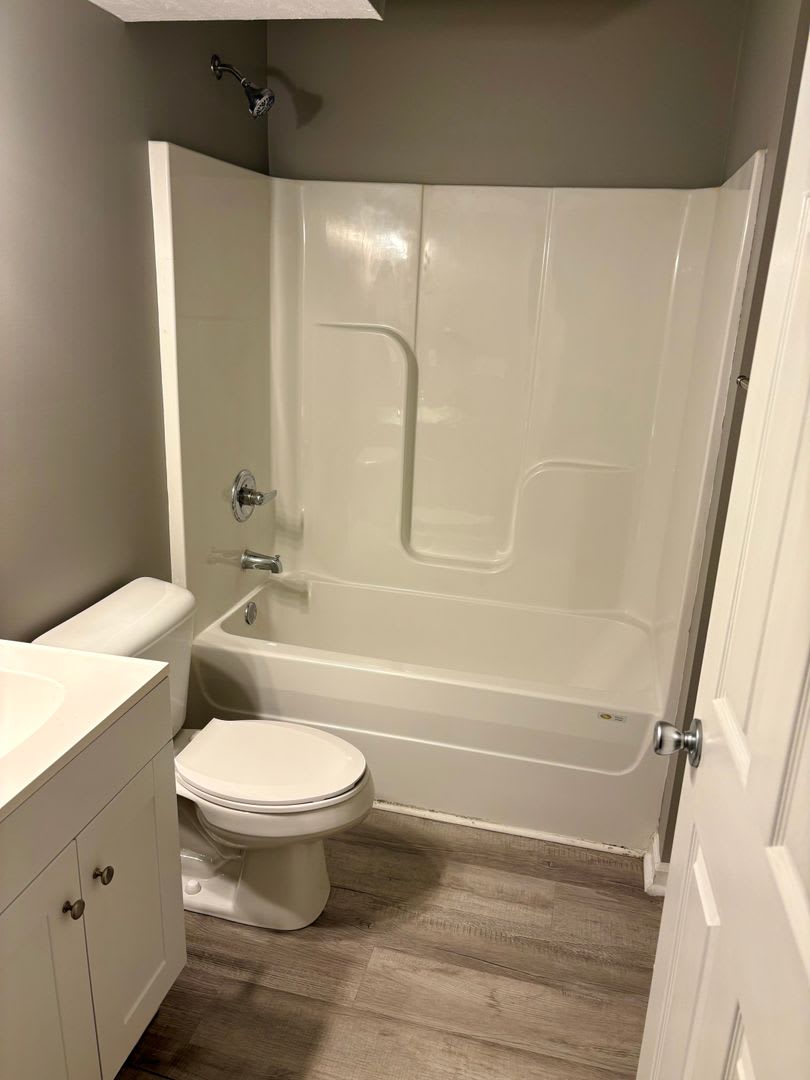 Two Bedroom Condo For Rent – photo 3