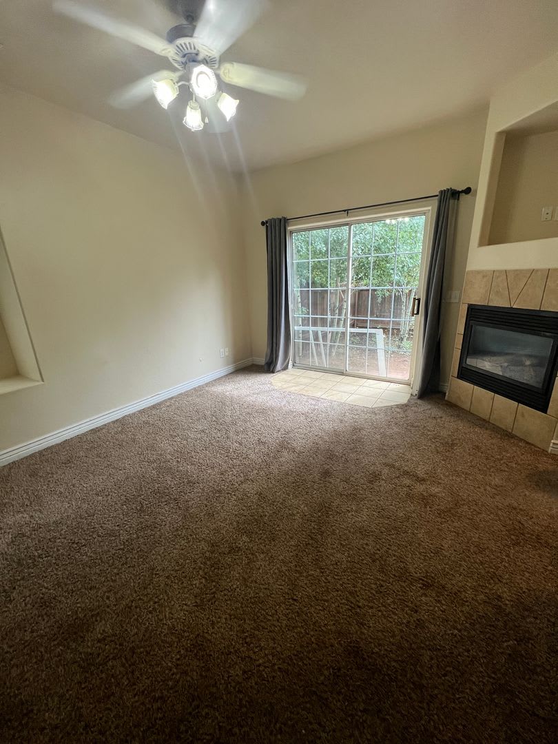 Westside Flagstaff 3 Bed/2.5 Bath Townhouse: $2,150.00 – photo 2