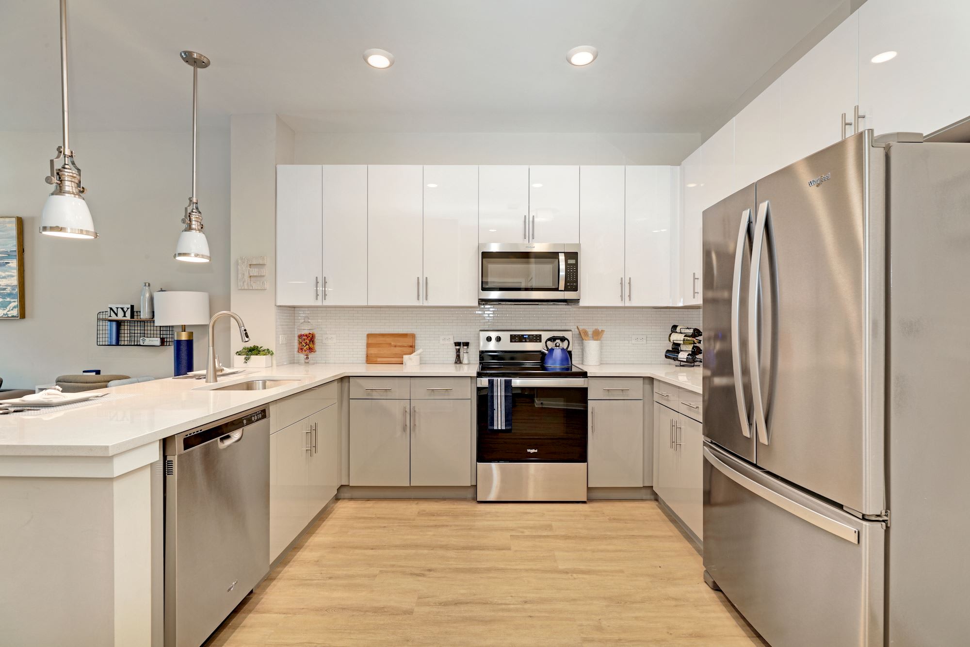 175 Avenue F – photo 2