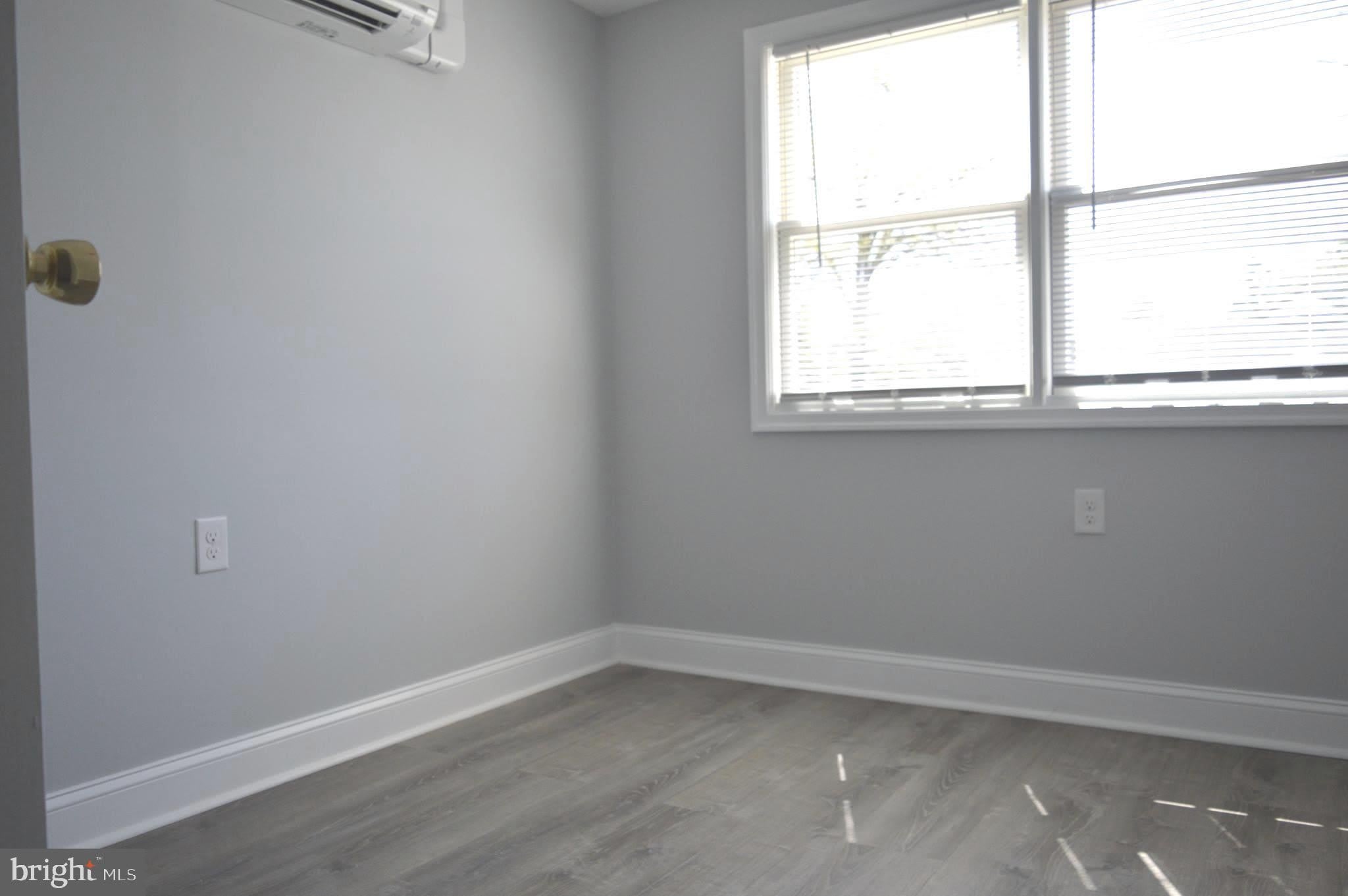 118 E MAPLE Avenue – photo 5