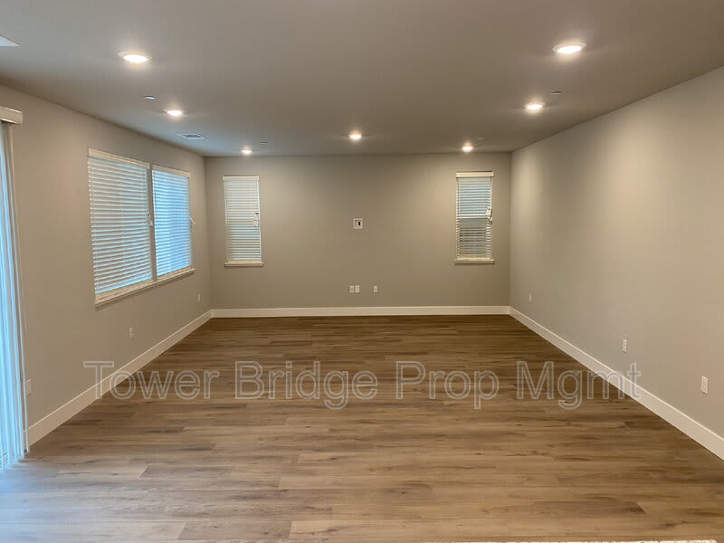 3836 Firestar Way – photo 4