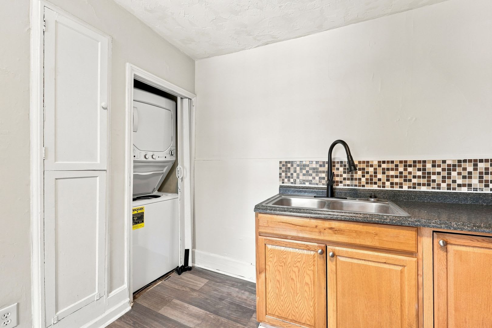 650 Alleghany Ave APT 3 – photo 4