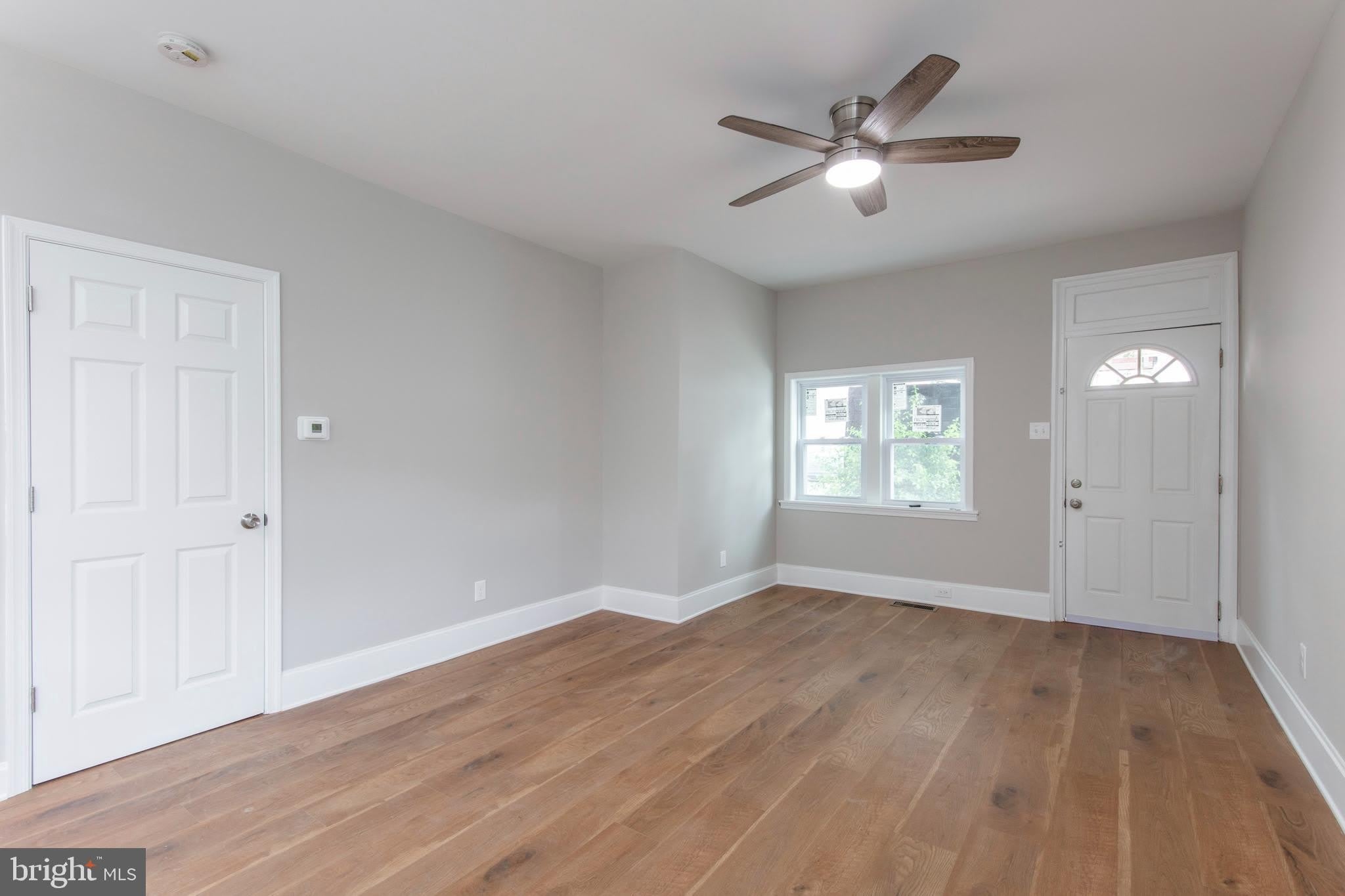 200 MAPLE Street – photo 4